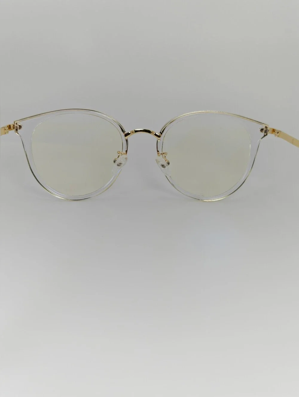 Hollie. Clear Gold. Metal And Acetate Frame.  Round Women's Eyeglasses